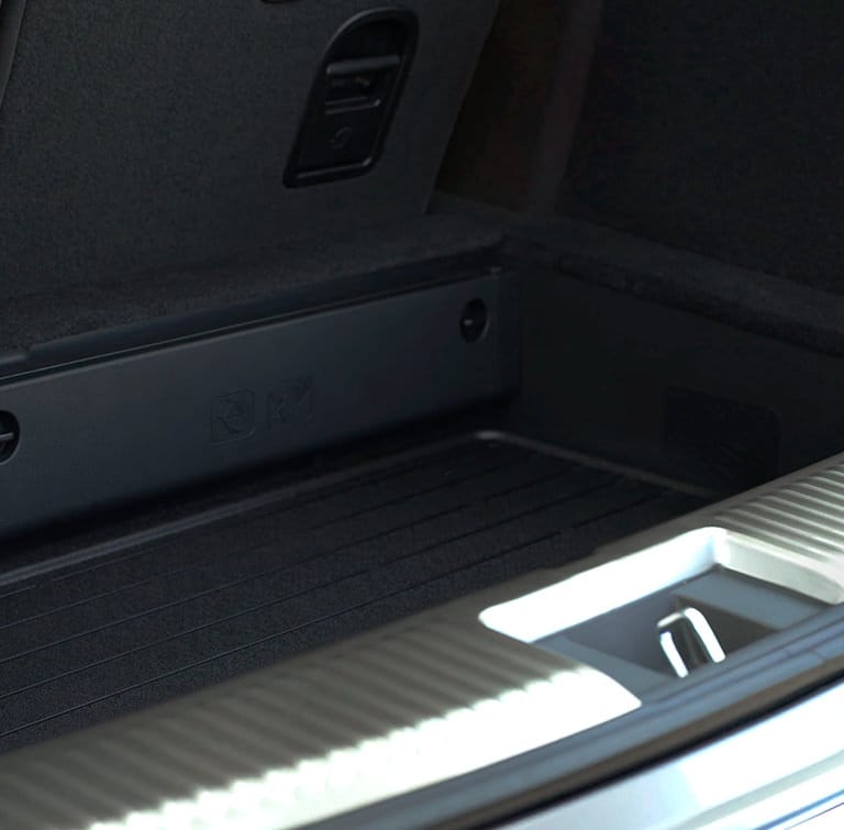 2025 Acura MDX cargo storage