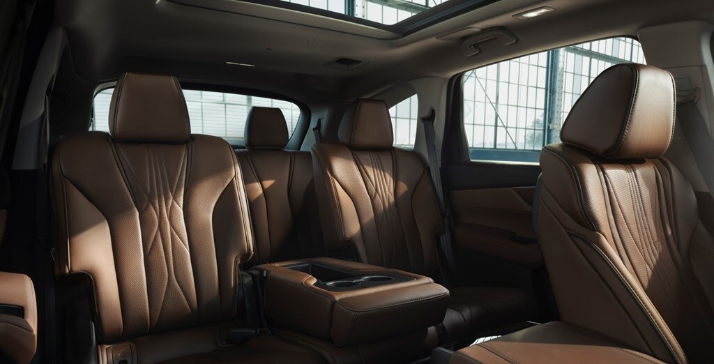 Which SUV Wins Inside? 2026 MDX vs BMW X5