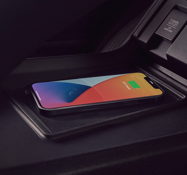 Acura 2023 RDX wireless charging pad