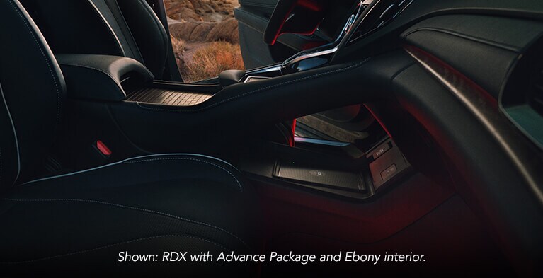 Acura 2023 RDX floating center console design