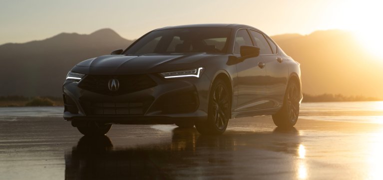 2025 TLX in Lunar Silver Metallic